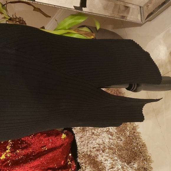 BCBG Maxazaria wrap dress size M - Picture 4 of 9